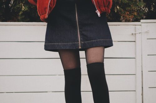 Photo asymmetric skirt