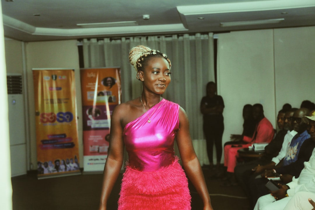 Photo fuchsia dress